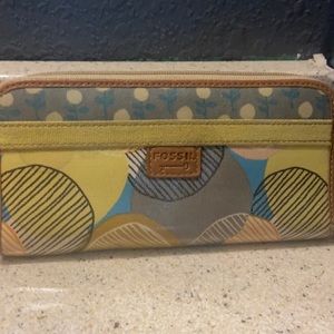 Fossil wallet